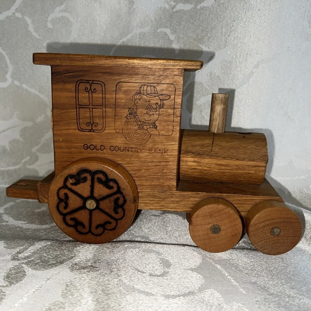 Vintage Wooden Train Engine Gold Country Bank Toystslgic MN 1977